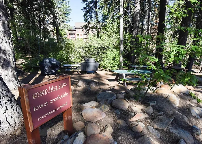 3159 Aspen Grove